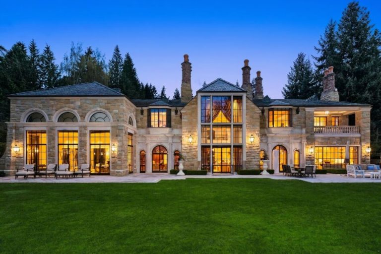 Selling the House