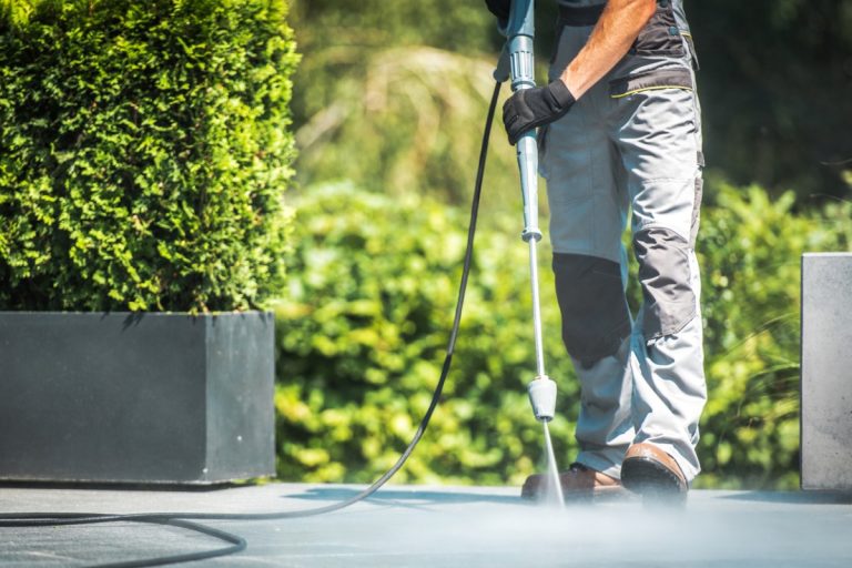 Maple Ridge pressure washing