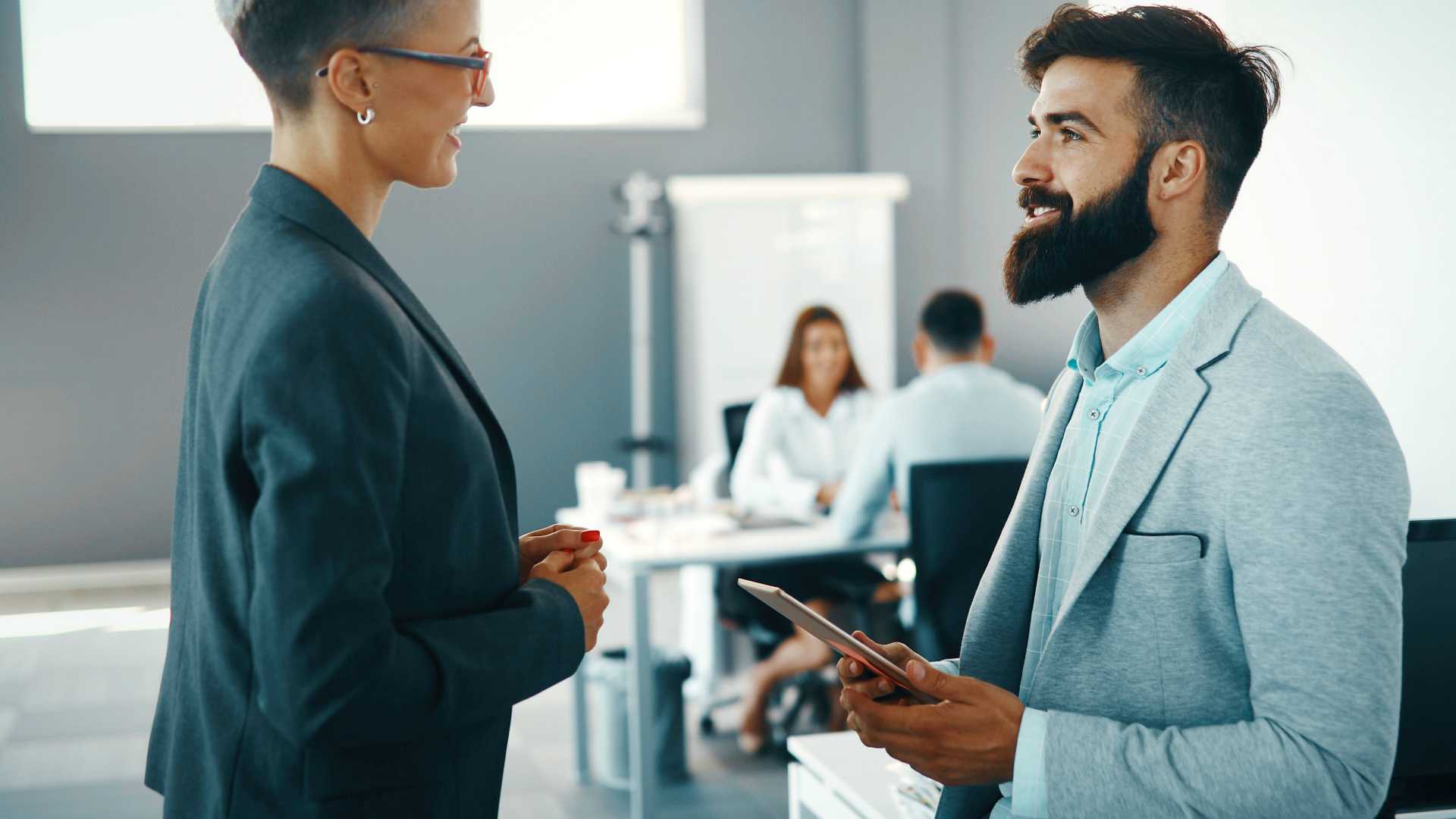 Red Flags to Watch Out for When Hiring a Start-Up Consultant