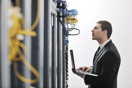 Advanced IT Services for Real-Time Data Backup and Restoration